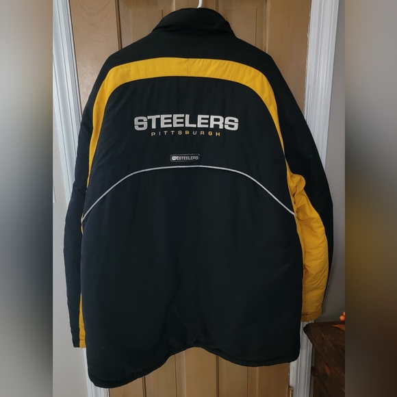 Reebok Other - Pittsburgh Steelers Winter Jacket - Men's Large